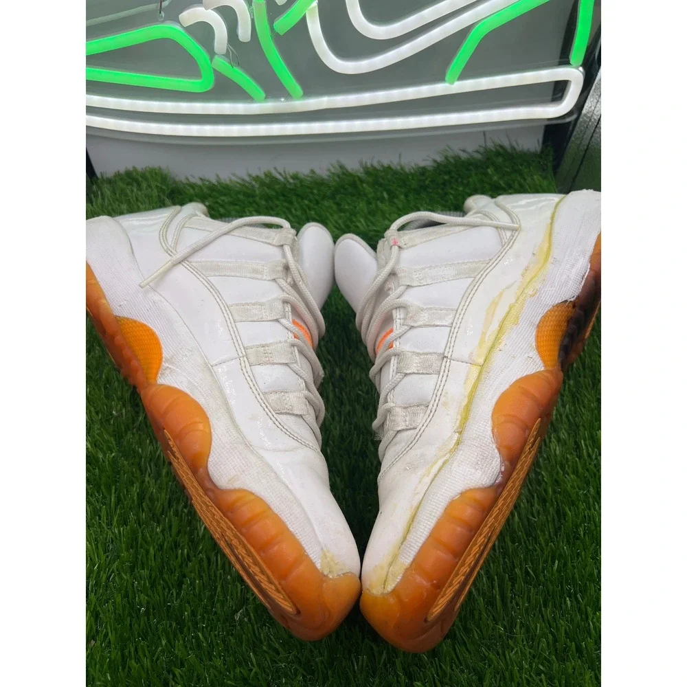 Jordan **soles have
